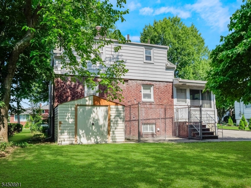 544 Abbott Ave