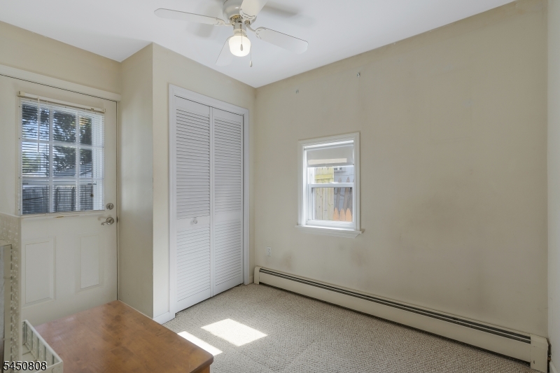96 Conover Pl
