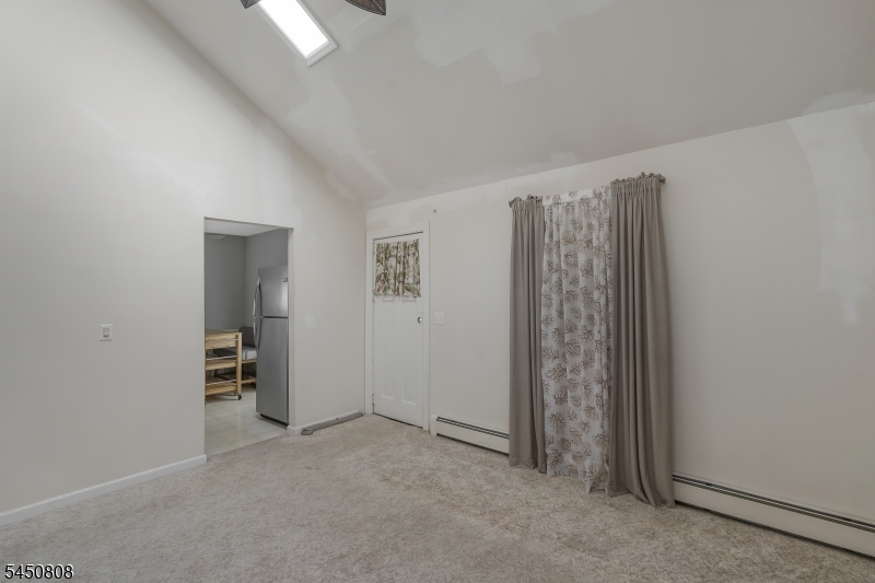 96 Conover Pl