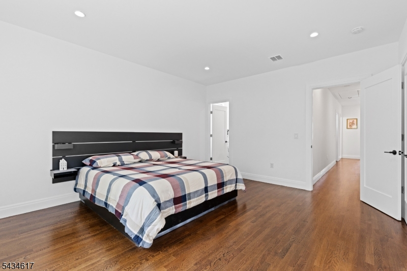 1603 71St St