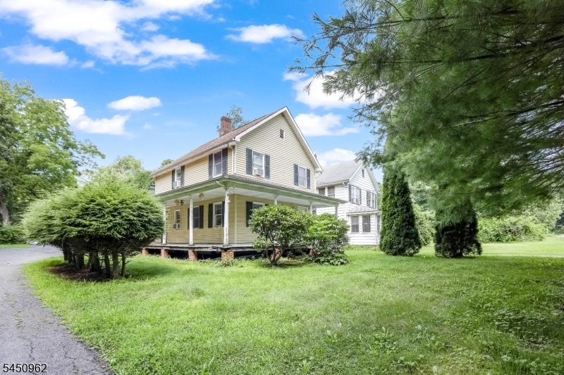 39 Clinton Rd