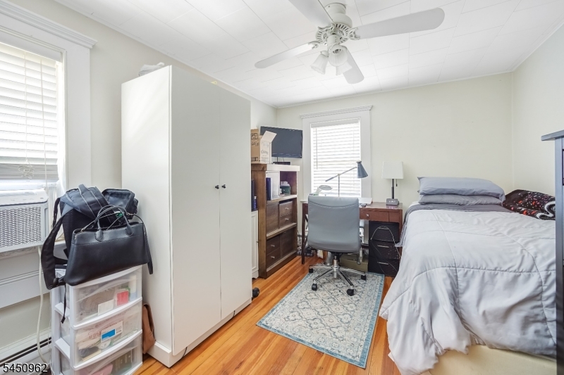 39 Clinton Rd