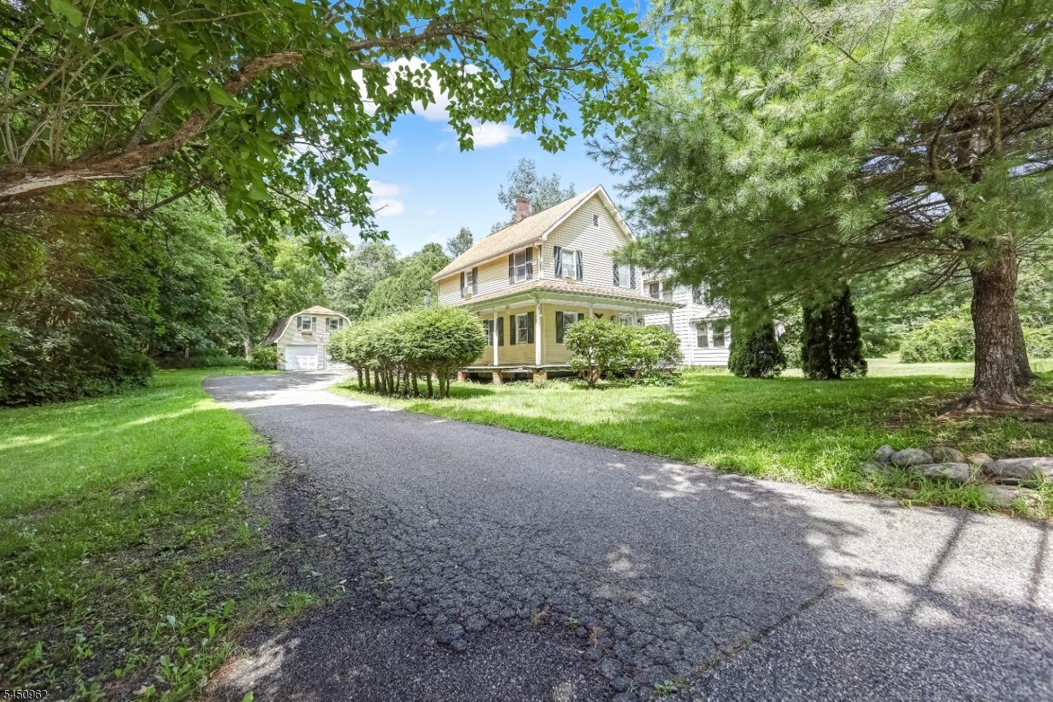 39 Clinton Rd