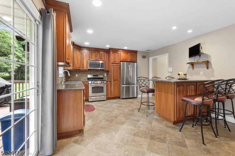 27 Colonial Woods Drive