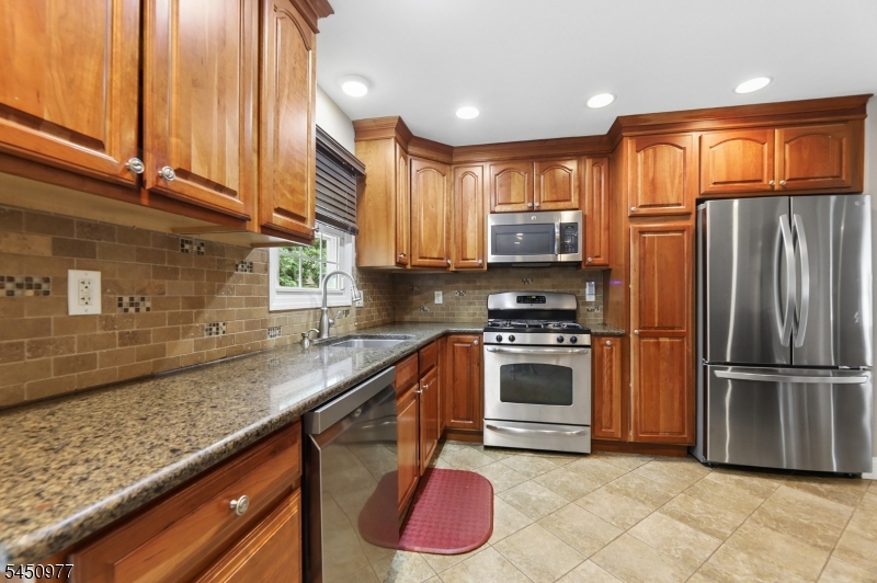 27 Colonial Woods Drive