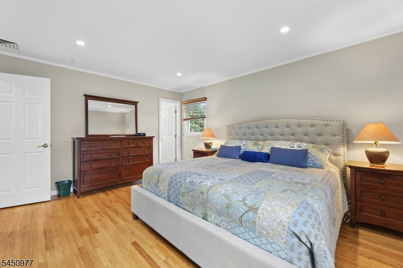 27 Colonial Woods Drive