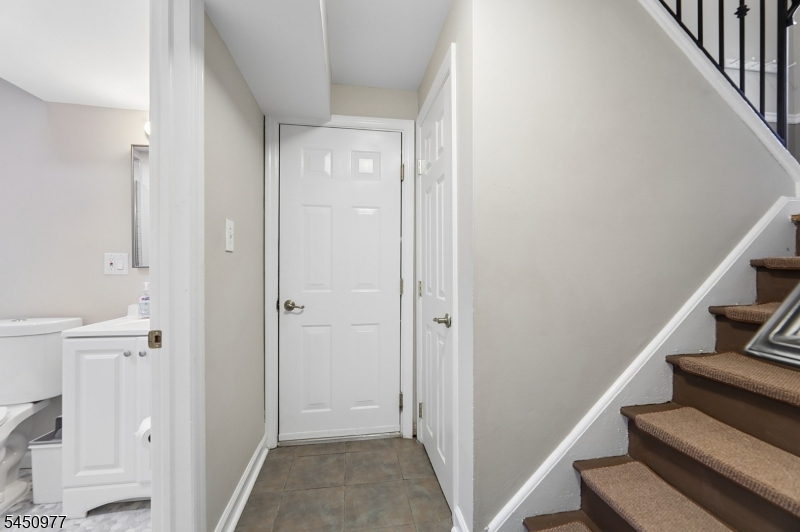 27 Colonial Woods Drive