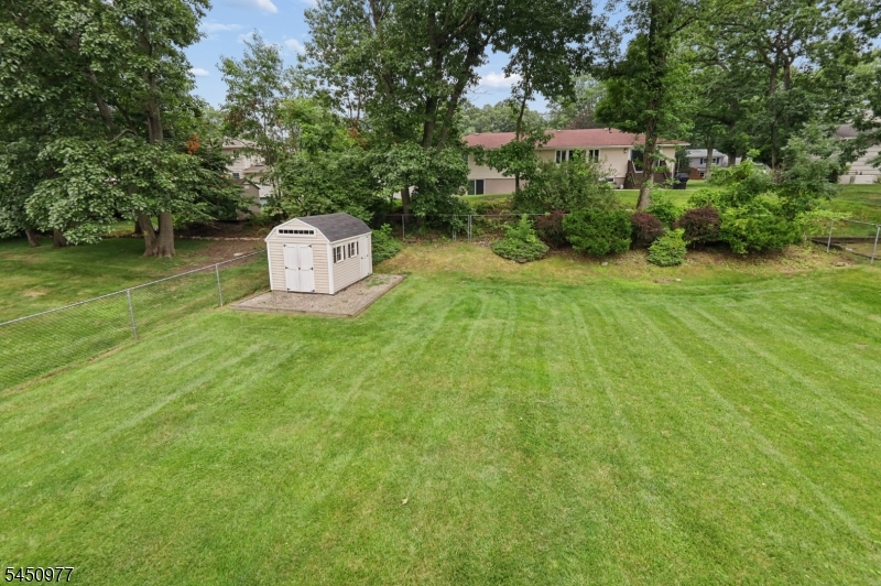 27 Colonial Woods Drive
