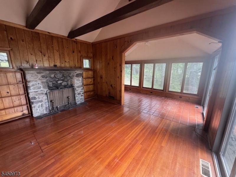 1031 County Road 619