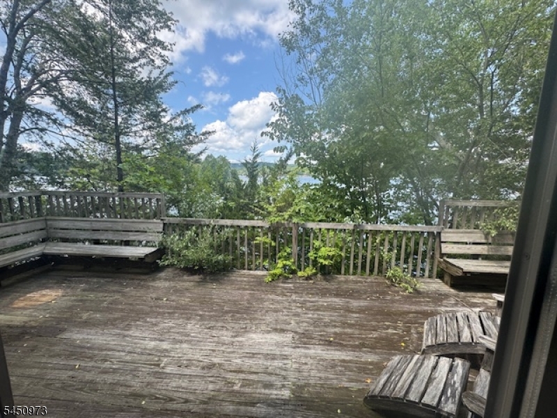 1031 County Road 619