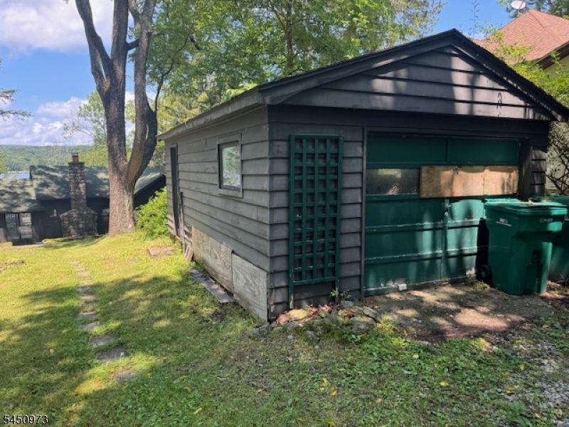 1031 County Road 619