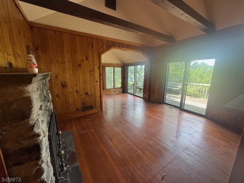 1031 County Road 619
