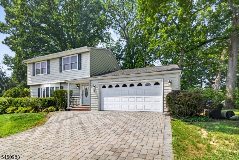 4 Darby Rd