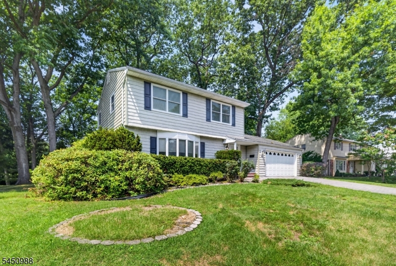 4 Darby Rd