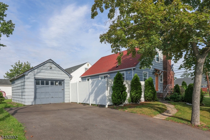 164 W Grant Ave