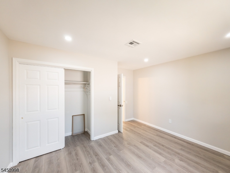 140 Plymouth Ln