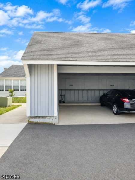 140 Plymouth Ln