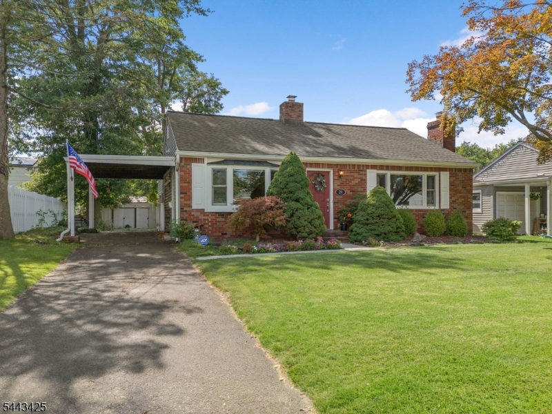 29 Lynn Ave