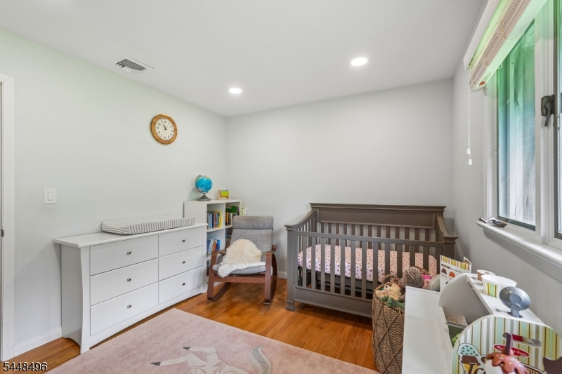 31 Surrey Dr