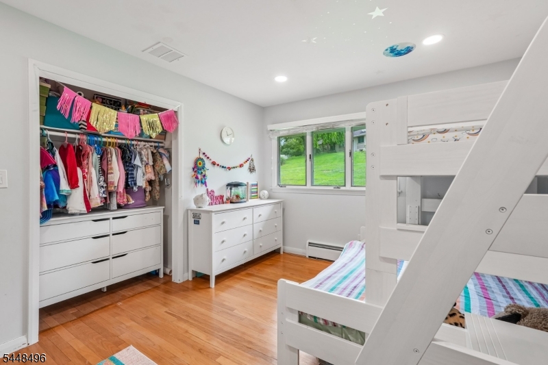 31 Surrey Dr