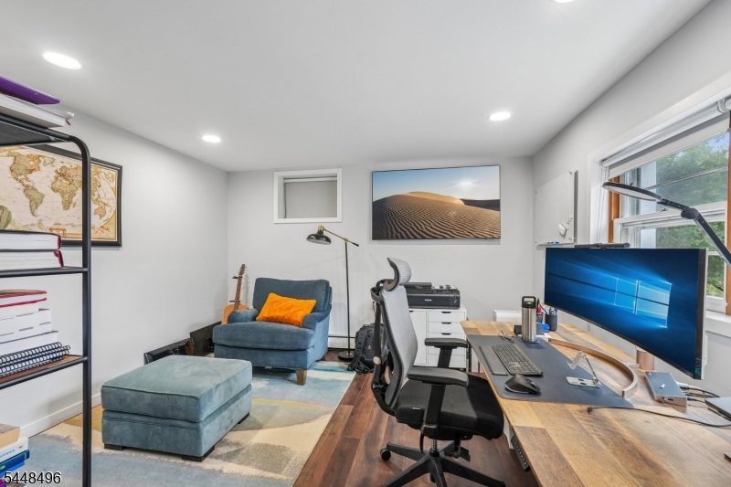31 Surrey Dr