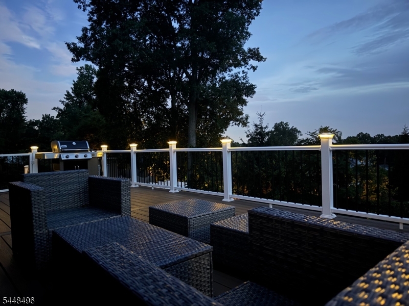 31 Surrey Dr