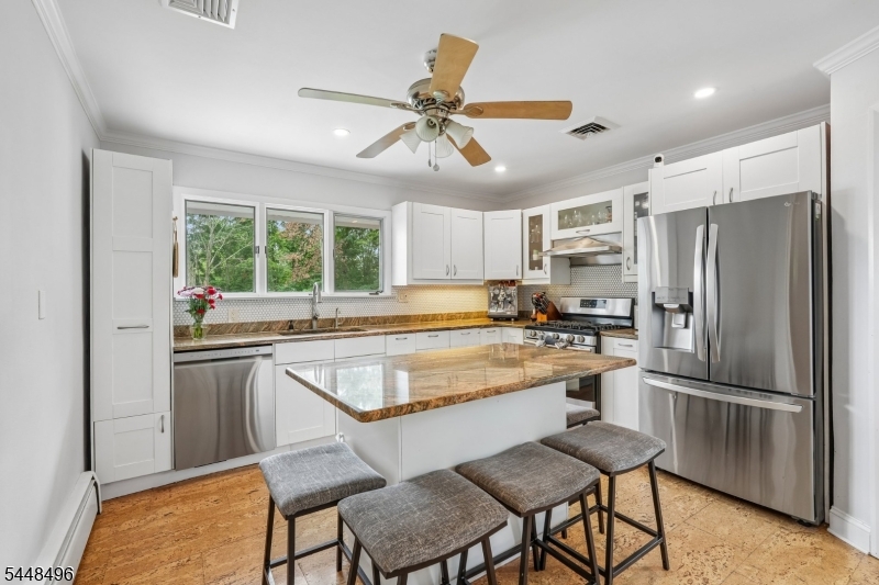 31 Surrey Dr