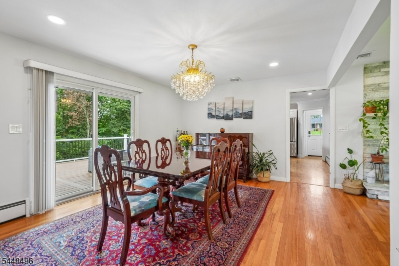 31 Surrey Dr