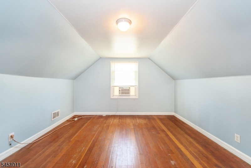 98 Tuella Ave