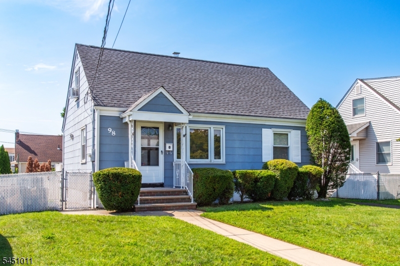 98 Tuella Ave