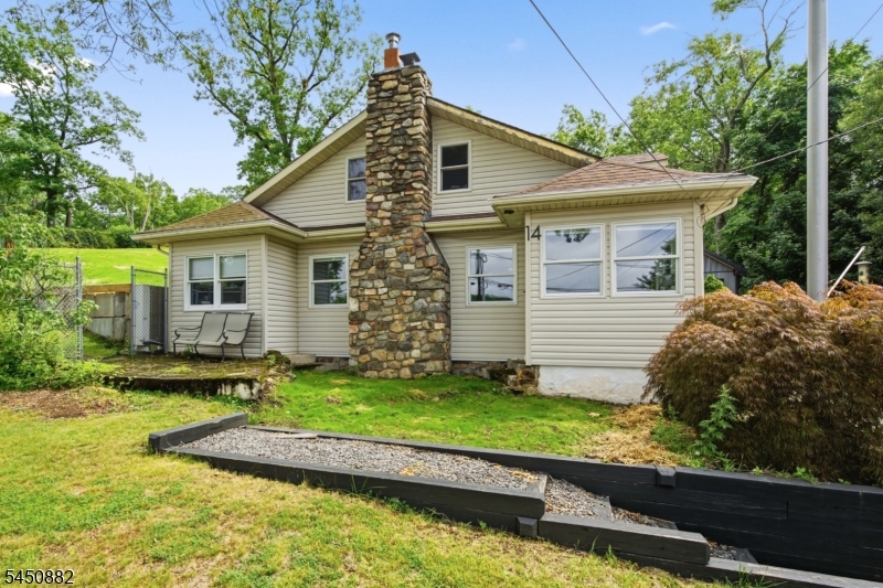 14 Alpine Dr