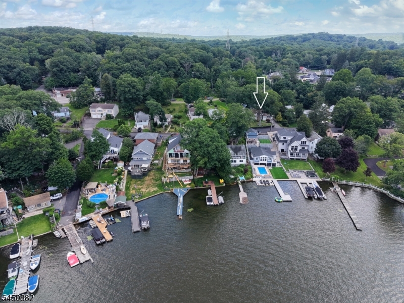 14 Alpine Dr