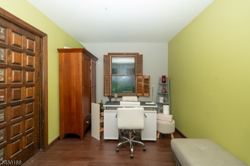 121 Doremus Rd