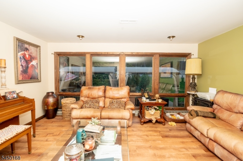 121 Doremus Rd