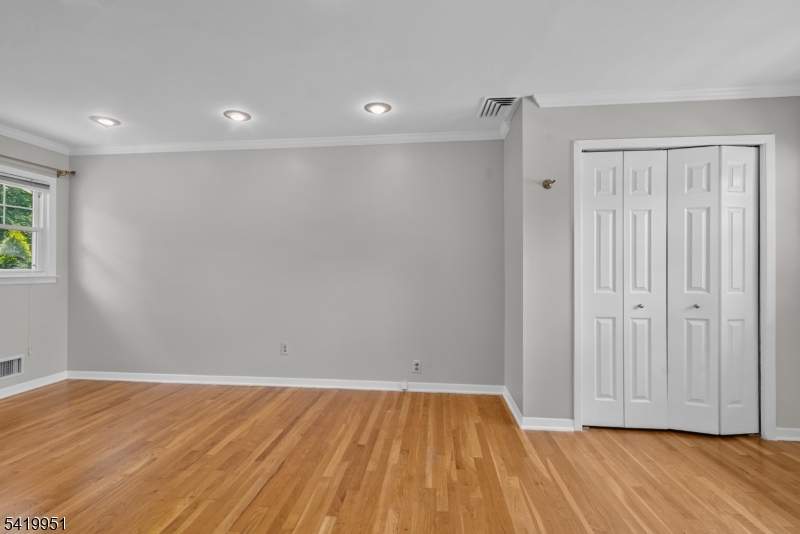 260 Saint Cloud Ave