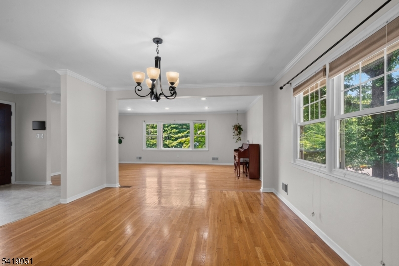 260 Saint Cloud Ave