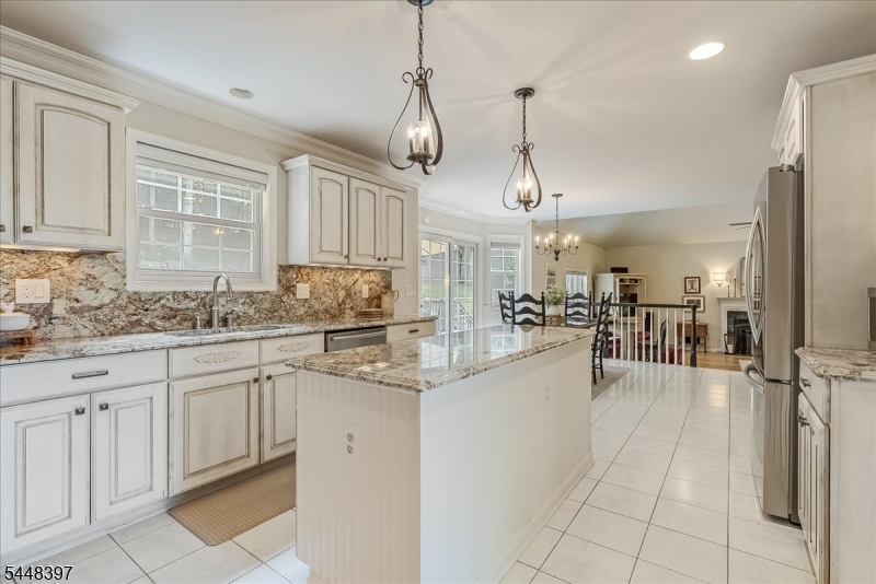 14 Fieldstone Trl