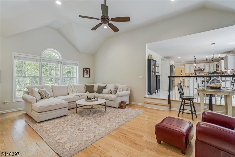 14 Fieldstone Trl