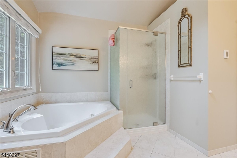 14 Fieldstone Trl