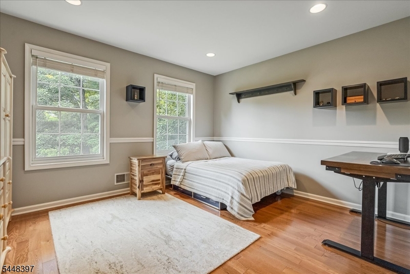 14 Fieldstone Trl