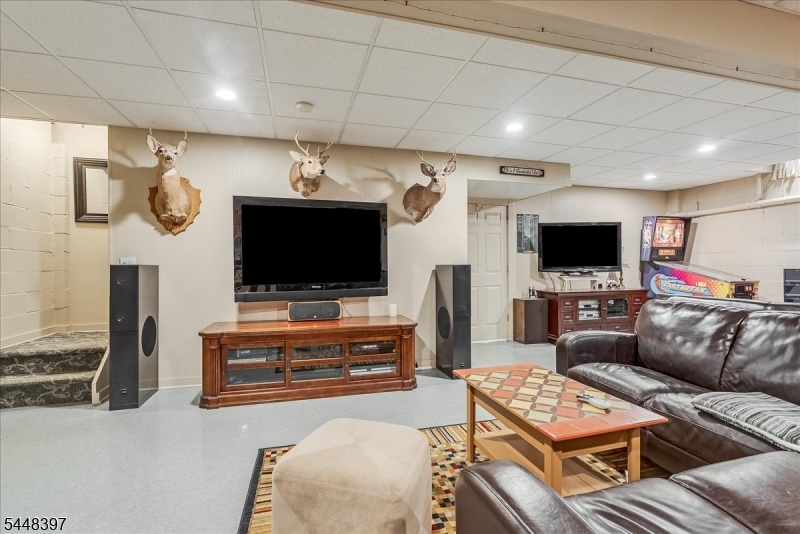 14 Fieldstone Trl