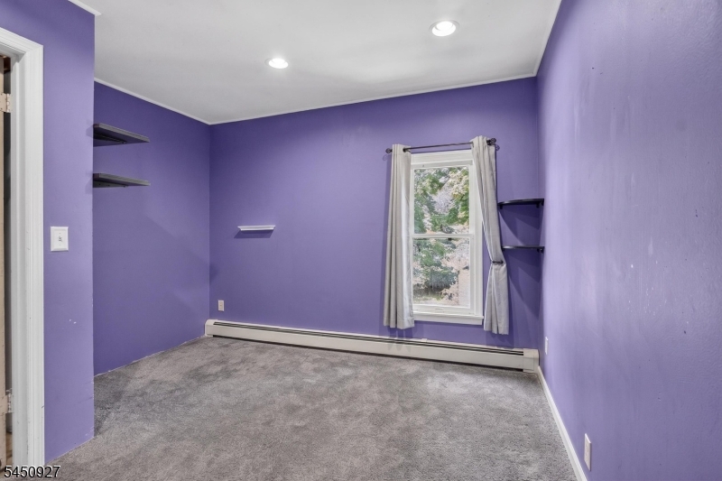 322 Romain Ave