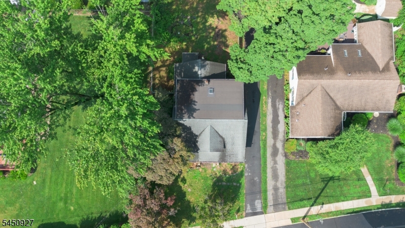322 Romain Ave