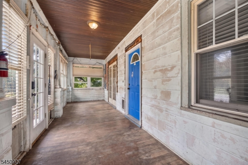 322 Romain Ave
