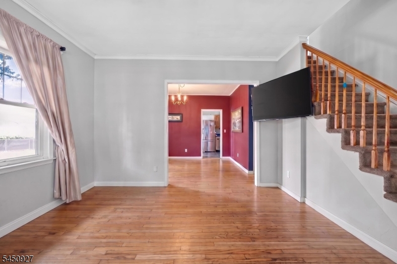322 Romain Ave