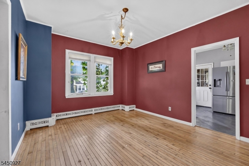 322 Romain Ave