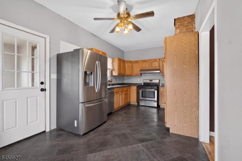 322 Romain Ave