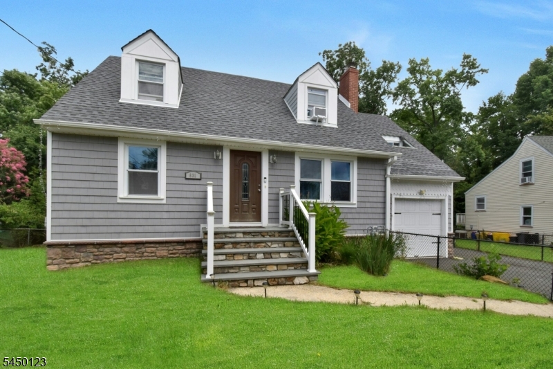 631 Concord Cir