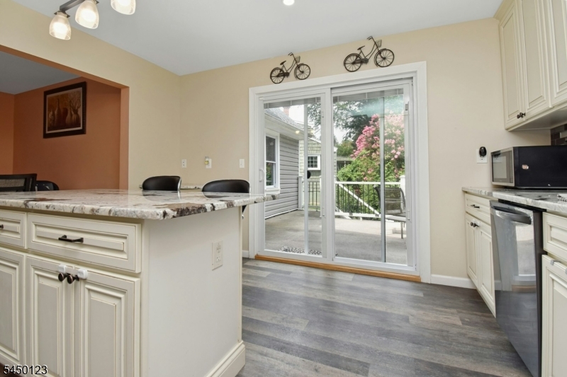 631 Concord Cir
