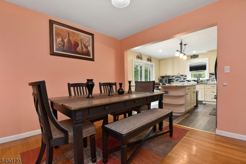 631 Concord Cir
